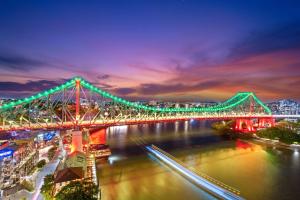 Stylish 2BR Brisbane Retreat by Housemark Escapes