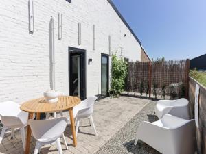 Suite in Kamperland near Beach