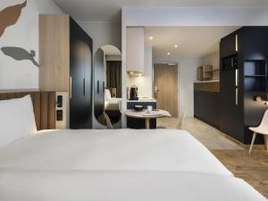 Adagio access Brussels Delta