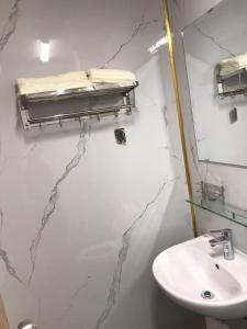 Simple House-Simple Life