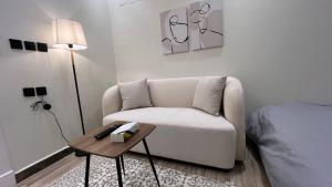 استديو مرتب تسجيل ذاتي