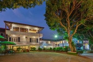 The Empyrean Airport Transit Hotel- 5 Mins from the Airport, Free Airport Pick or Drop, 24 Hr Front Desk