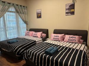 Spacious Home for 12pax - Kuching Riverfront