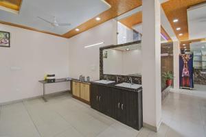 Hotel O by OYO shiv sagar