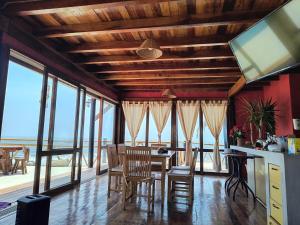 Linda Casa de playa con vista al mar de Wakama