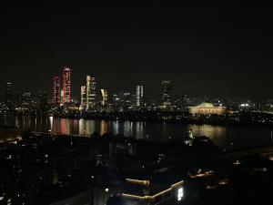 합정 리버뷰 숙소