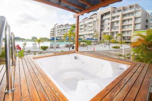 U-GO Baia Kristal: Oasis Moderno en Cartagena