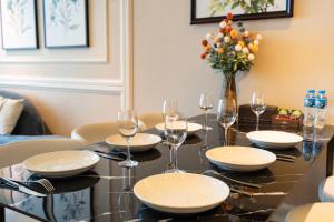 2BR 3BR Luxury Apartment Sky Pool