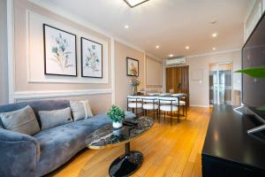 2BR 3BR Luxury Apartment Sky Pool