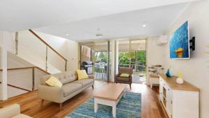 Greenpark 12 - So Very Close To The Beach