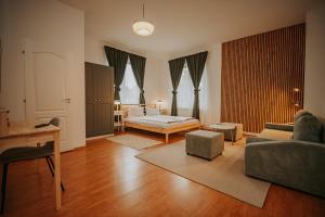 Kossuth Apartments