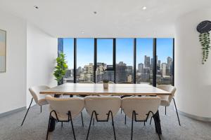 Exceptional View 3B 2B 2 Carparks near Crown Casino!