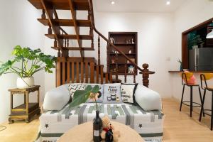 Heritage Echoes Home - Sai Gon Center View