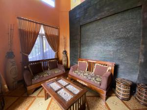 Homestay Syariah Jogja Dekat UII Kolam Renang Pribadi By Simply Homy