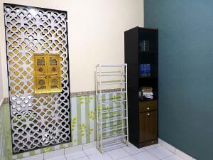 Homestay Syariah Jogja Dekat UII Kolam Renang Pribadi By Simply Homy