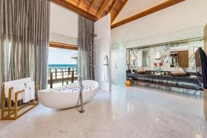 OZEN LIFE MAADHOO - LuxuryInclusive with Free Transfers