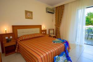 Superior Double Room (2 Adults + 1 Child)