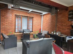 Garys Place -Work-ready, family-friendly, and braai-happy