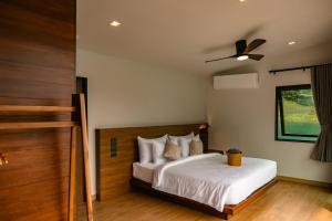 360 issara Floating Resort