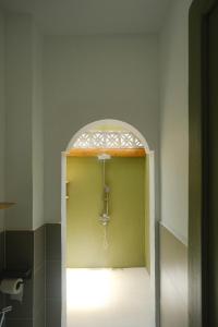 Couples Island Nest 2 to 5 min to Surf Garden Room