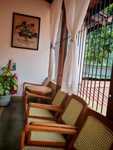 kandy lake reach hotel