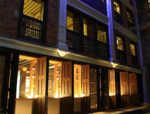 Hiranya Guest House