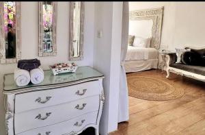 Villa Marabia - Charming Quiet 3BR in top location Petitenget