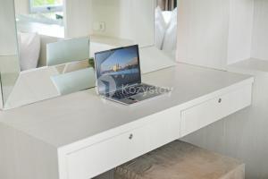 Ostel by Kozystay - Puri Indah