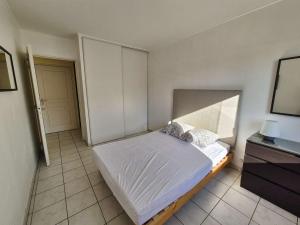 Neuf, 2 chambres, tout confort, ascenseur,Wifi....à pied de la Marina
