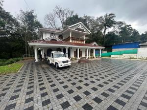 Grand Sapphire Resorts & Travels Munnar