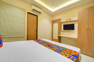 FabHotel Shri Shreeyam Stay