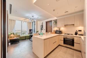 FAM Living -Bright & Spacious Home in Sobha Hartland