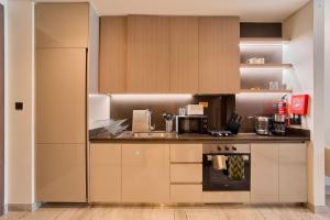 FAM Living Dubai Escape Sleek Studio at Peninsula Five