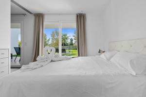 Alcazaba Lagoon Luxury Retreat