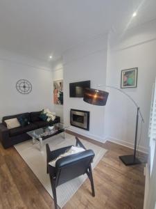 Kensington New Exclusive Flat