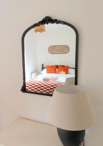 Spacious 3-Bedroom Royal Docks House with Fast Wi-Fi & Easy Access to ExCeL and Canary Wharf , Sleeps 6, Long stay deals for business and family deals!