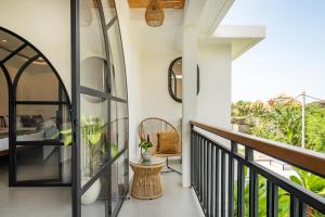 Villa Talitha by DVH Luxe Retreats, 2BR Tropical Pool Villa
