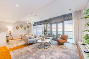 FAM Living Bluewaters - Island Living - Ain Dubai & Sea View