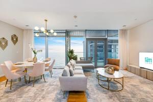 FAM Living Bluewaters - Island Living - Ain Dubai & Sea View