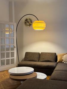 Elizabeths Nest in Art Noveau area Free Parking