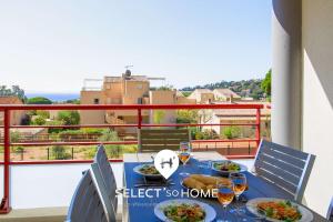 SELECT - T3 avec vue mer, parking et piscine à Saint-Clair au Lavandou - 180SUD-B11