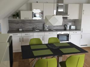 Fewo Reeders Topp by Seeblick Ferien ORO, Penthouse,Panoramablick,Sauna