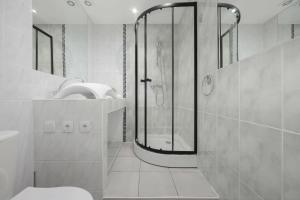 Cozy Miodowa Studio in Historic Old Town Tenement