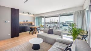 Flatbook - Center Yacht Park Marina View II