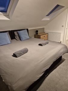 Clarendon- A Converted Church Luxe Apartment