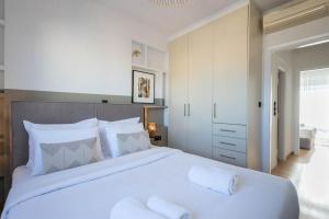 Acropolis Sky Retreat Jacuzzi & 3BR Maisonette