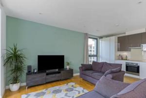 Pass the Keys Lovely modern flat Olympic Park