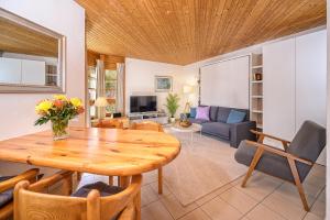 Schweizerhof Ferienwohnungen Lenzerheide 5