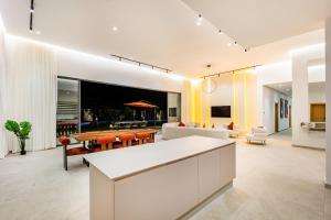 Spacious villa with jacuzzi and activities