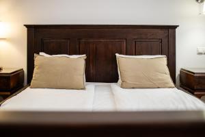 Central Budapest Apartment in Historical Building With Free Private Parking